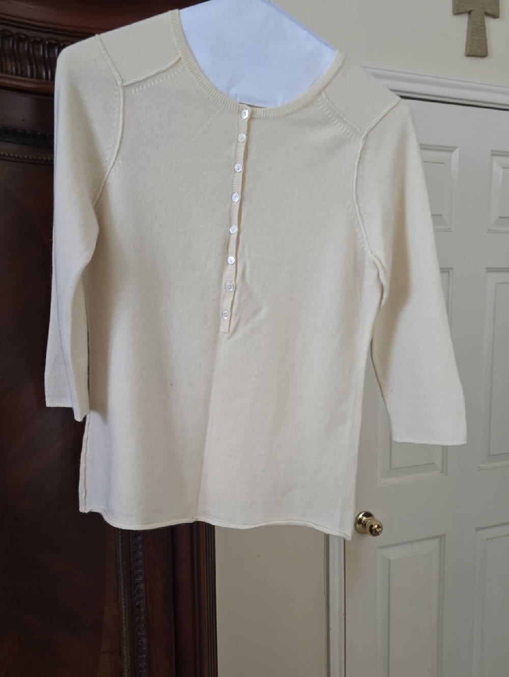 GAP Cream Button-Front Long Sleeve Women's Top
